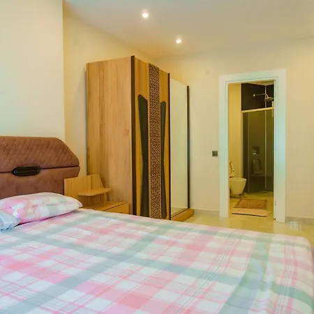 Апартаменти Flat On The First Line In Konak Tower Аланія